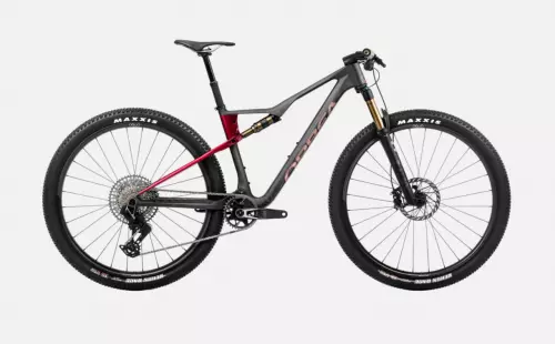 OIZ M-TEAM AXS OIZ M TEAM AXS