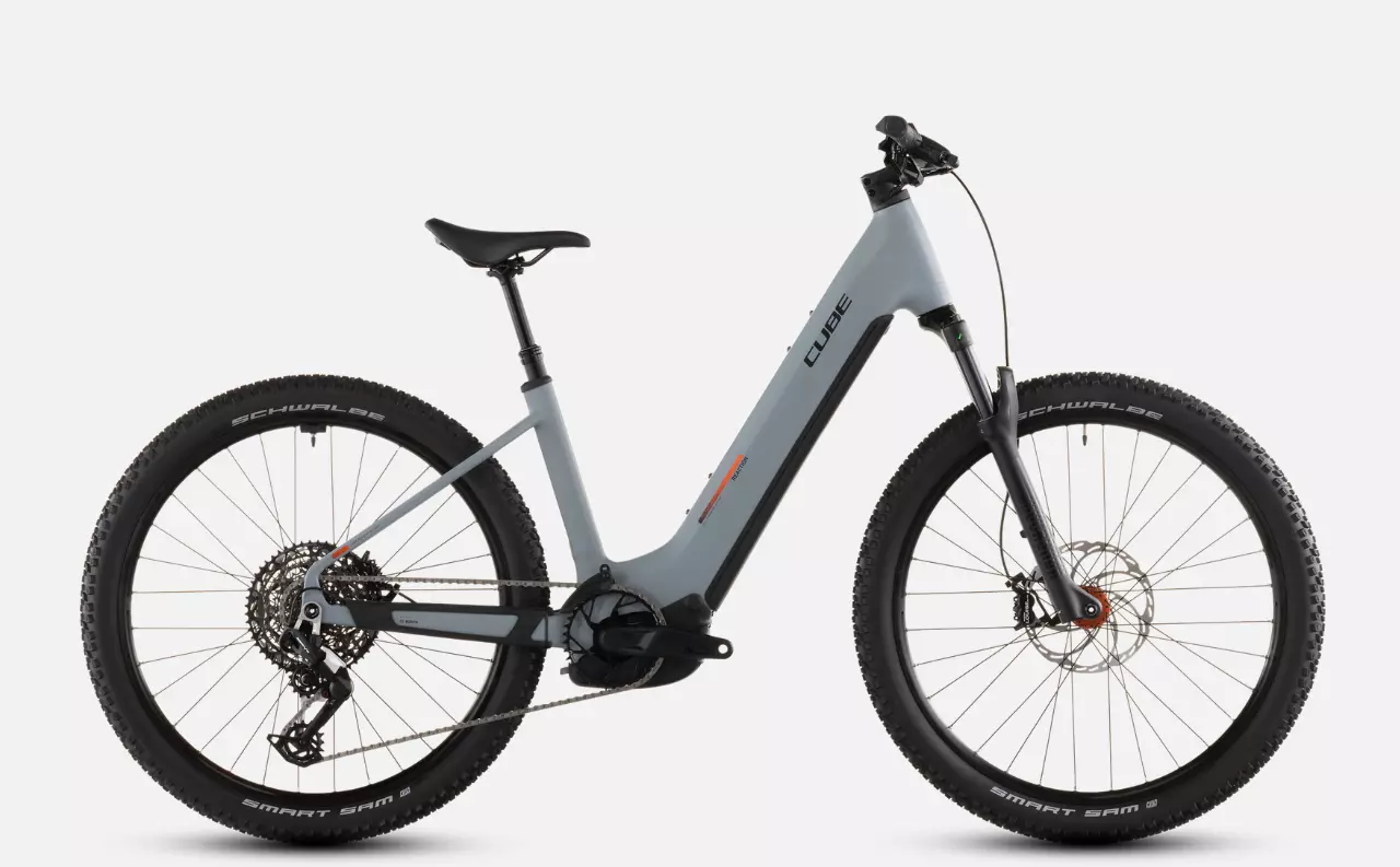 Cube Reaction Hybrid Race 800 vulcan´n´orange 2