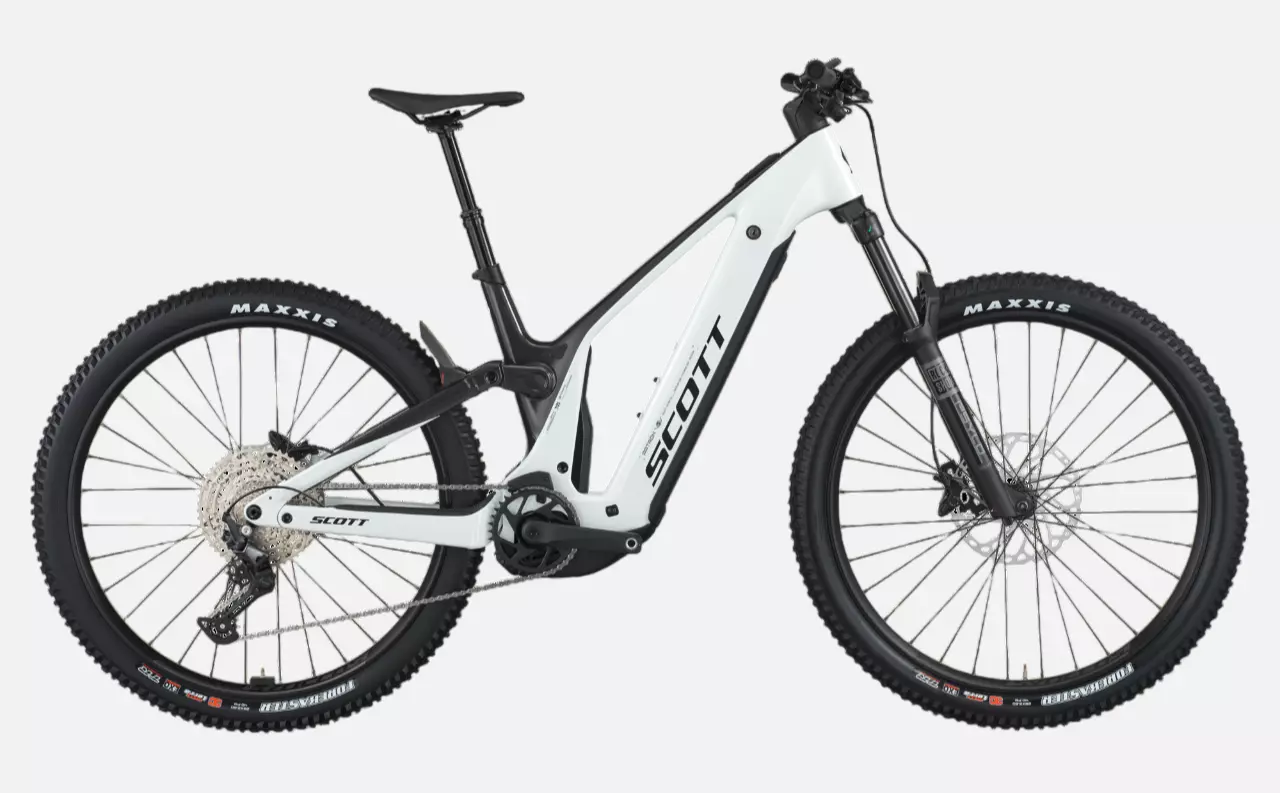 Patron 920 Carbon Black Pastel White