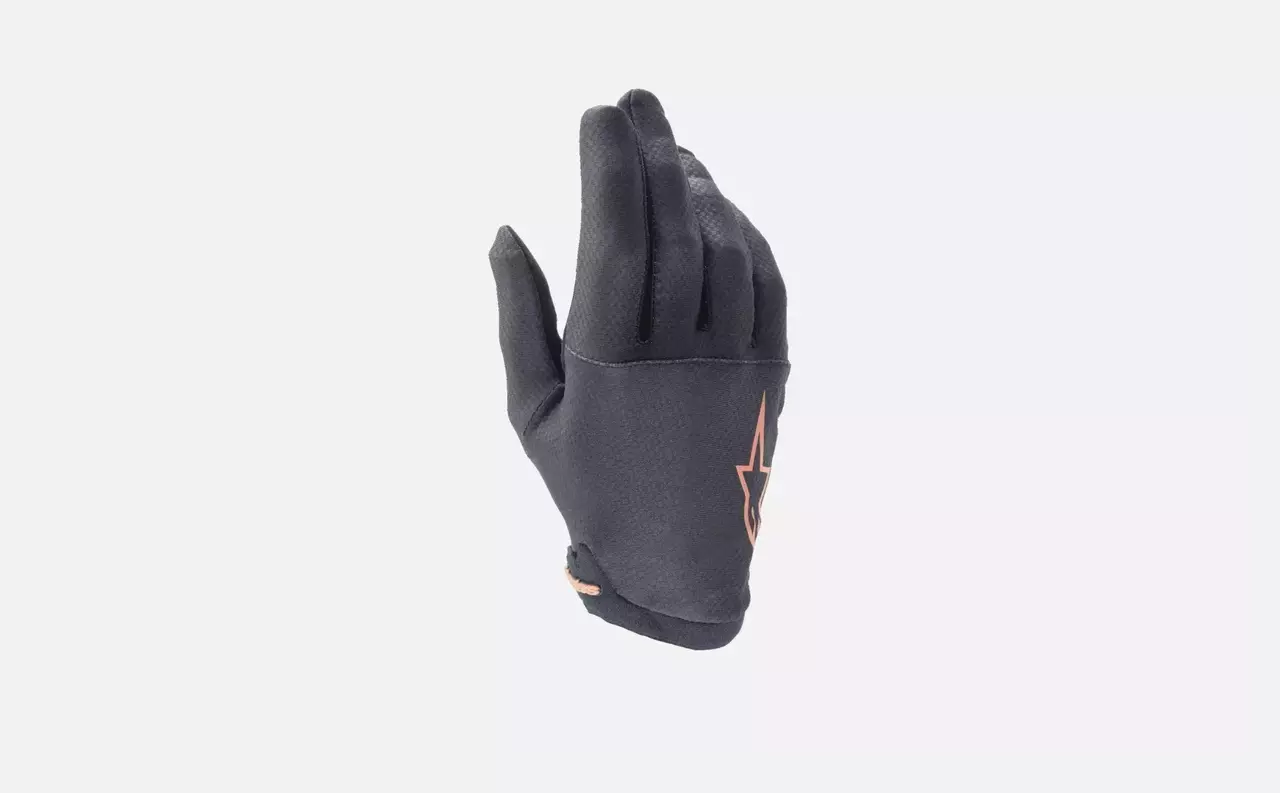 A-ARIA GLOVES